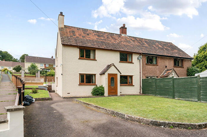 3 Bedroom Semi-Detached House For Sale In Meadow View, Bampton, Tiverton, Devon, EX16