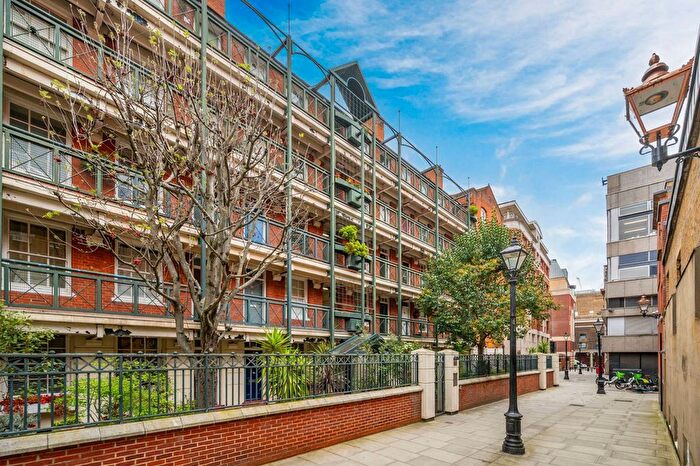 1 Bedroom Flat To Rent In Fletcher Buildings, Covent Garden, London, WC2B