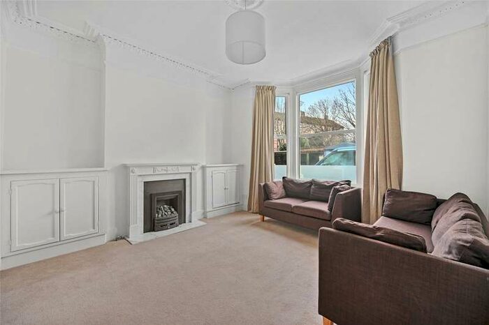 3 Bedroom Terraced House To Rent In Bulwer Street, Shepherds Bush, London, W12