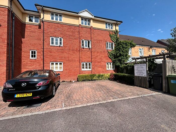 2 Bedroom Flat To Rent In Shepherds Walk, BS32