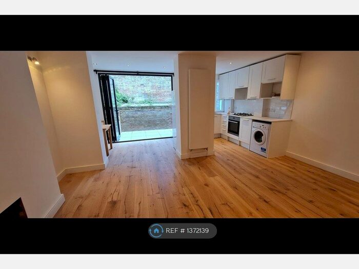 1 Bedroom Flat To Rent In Overstone Road, London, W6