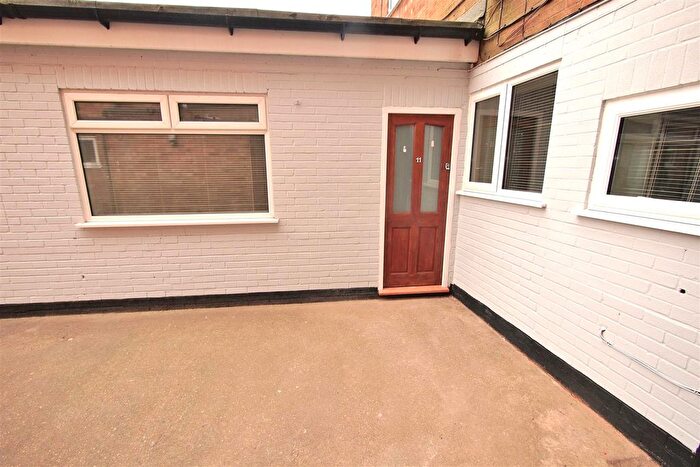 2 Bedroom Flat To Rent In Bromyard Terrace, St. Johns, Worcester, WR2