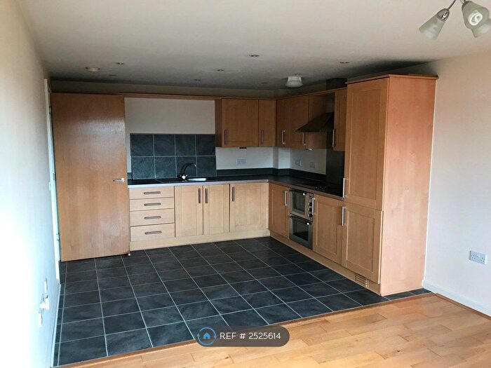 1 Bedroom Flat To Rent In Tadros Court, High Wycombe, HP13