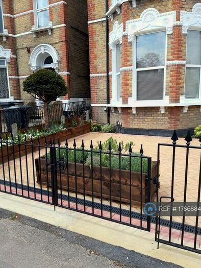 1 Bedroom Flat To Rent In Forest Hill, London, SE23