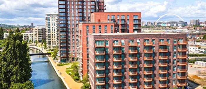 3 Bedroom Flat To Rent In Waterview House Quay Walk Wembley, HA0