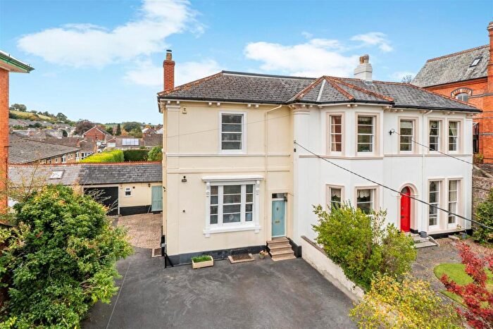 4 Bedroom Semi Detached House For Sale In Searle Street, Crediton, EX17
