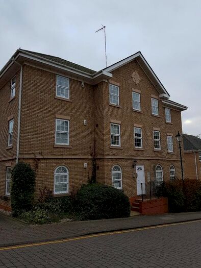 2 Bedroom Flat To Rent In Scholars Court, Northampton, NN1