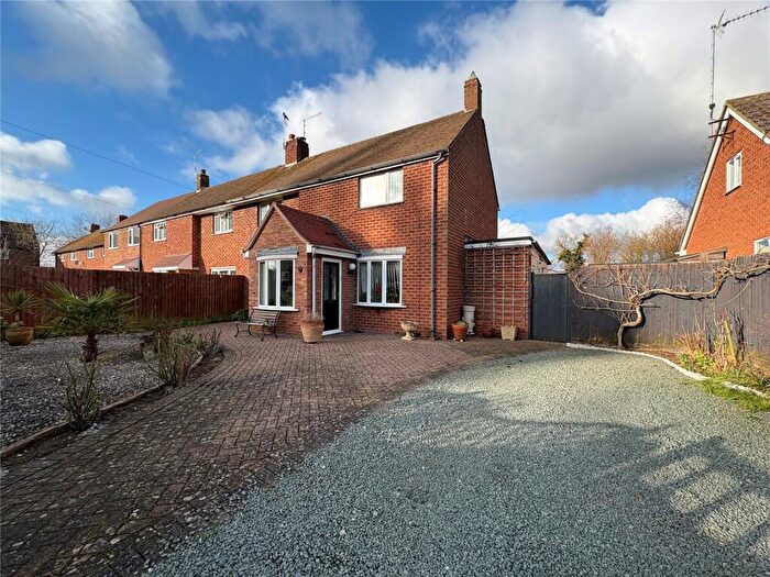 3 Bedroom Semi-Detached House For Sale In Dukelands, Weedon, Northamptonshire, NN7