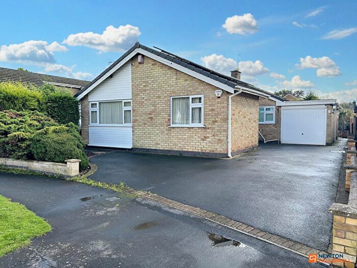 3 Bedroom Detached Bungalow For Sale In Castle Rock Drive, Coalville, LE67