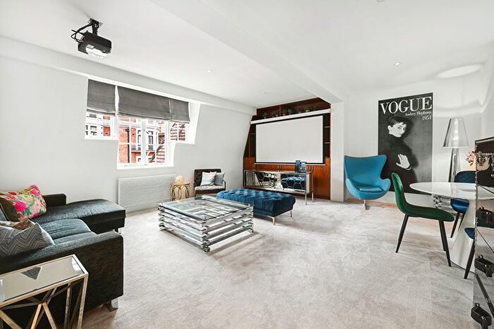 1 Bedroom Flat To Rent In Hans Crescent, Knightsbridge, SW1X