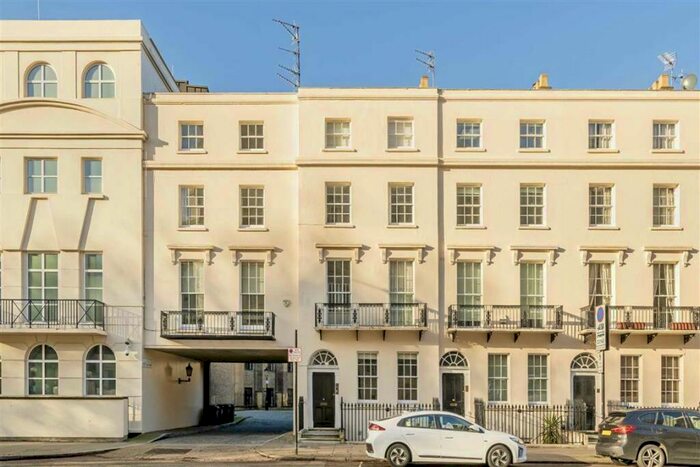 3 Bedroom Flat To Rent In Albany Street, Fitzrovia & Covent Garden, NW1