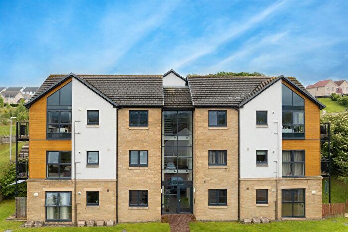 2 Bedroom Flat For Sale In Slackbuie Park Mews, Inverness, IV2