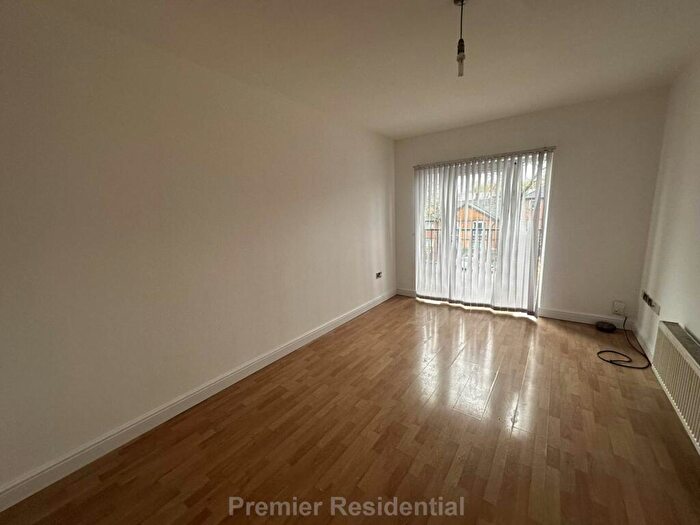 2 Bedroom Apartment To Rent In Cheetham Hill Road, Manchester, M8