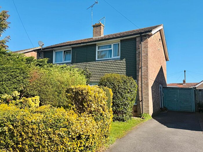 3 Bedroom Semi Detached House For Sale In Westfield Road, Benson, OX10