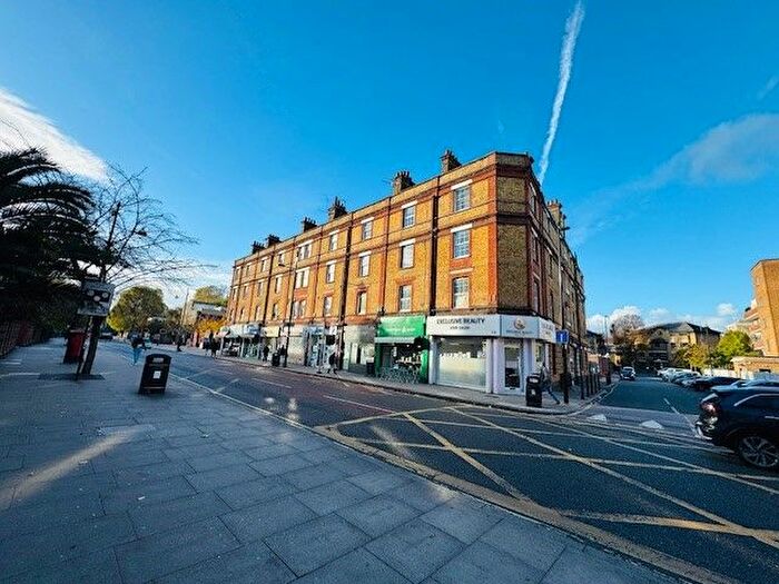 1 Bedroom Flat To Rent In Roman Road, Bethnal Green, E2