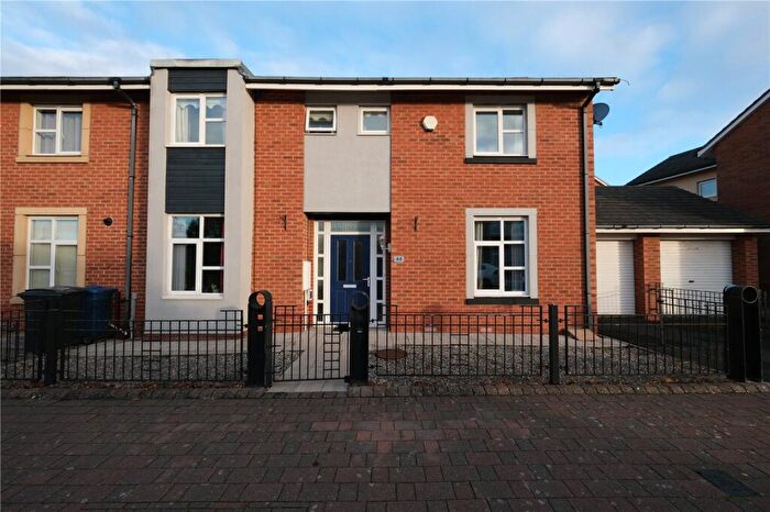 4 Bedroom Semi-Detached House For Sale In Lynwood Way, South Shields, Tyne And Wear, NE34