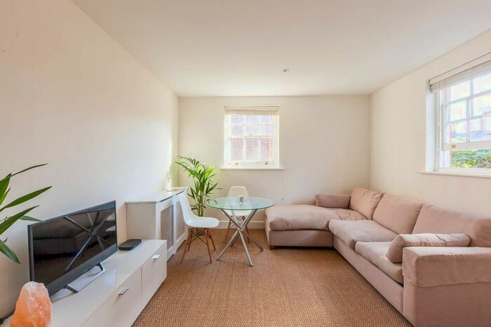 Studio To Rent In Academy Court, Kirkwall Place, Bethnal Green, London, E2