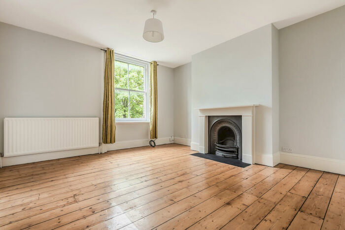 1 Bedroom Apartment To Rent In Granville Park, Lewisham, London, SE13