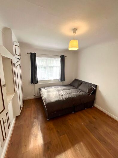 1 Bedroom Semi-Detached House To Rent In Radcliffe Rd, Wealdstone, Harrow, HA3