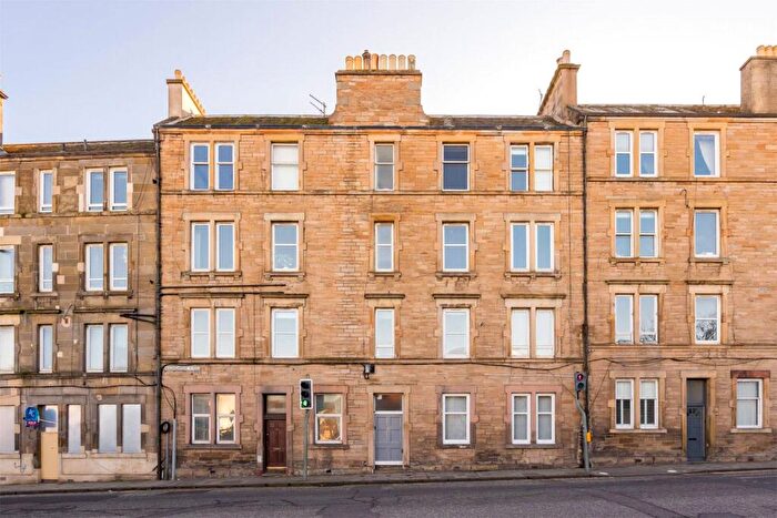 1 Bedroom Flat For Sale In Broughton Road, Edinburgh, EH7