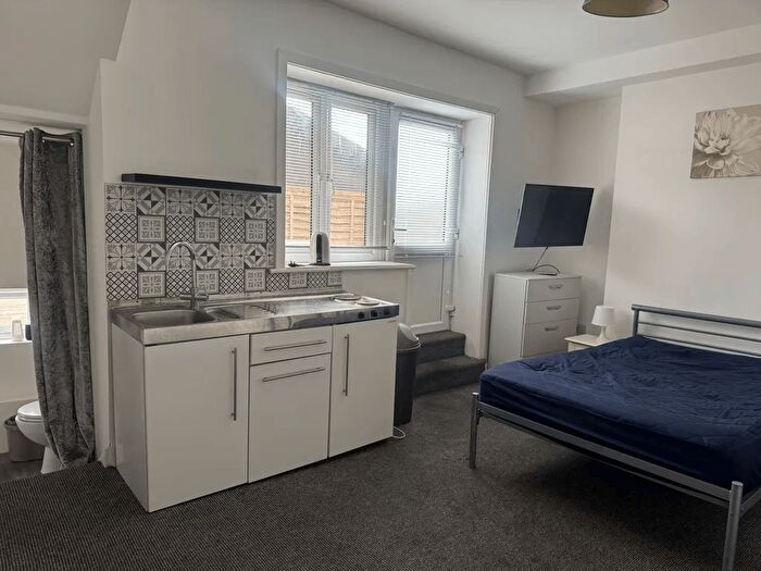 1 Bedroom Flat To Rent In Bournemouth, BH2