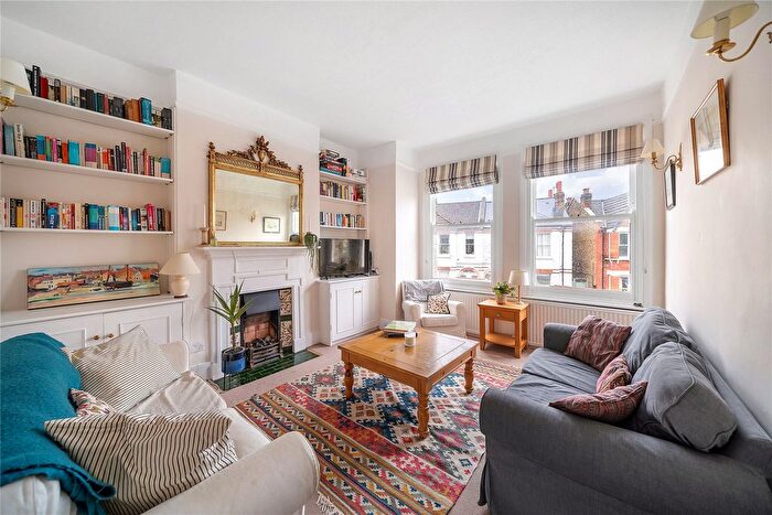3 Bedroom Flat For Sale In Nevis Road, Balham, London, SW17