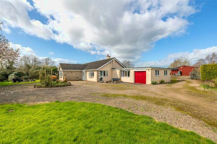 4 Bedroom Bungalow For Sale In Hill Hampton, Burley Gate, Hereford, Herefordshire, HR1