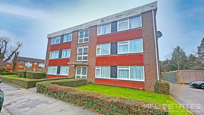 2 Bedroom Flat To Rent In Avenue Road, Wallington, SM6
