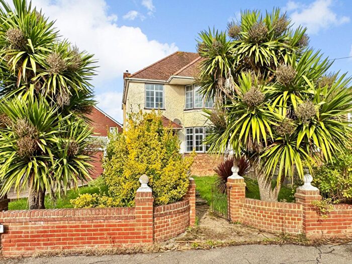 3 Bedroom Semi-detached House For Sale In Dolphins Road, Folkestone, Kent, CT19