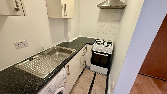 1 Bedroom Flat To Rent In Church Road, Moseley, B13