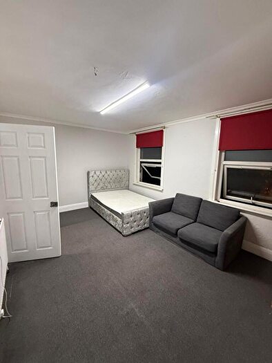 1 Bedroom House To Rent In London Road, Thornton Heath, CR7