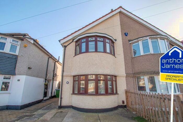 2 Bedroom Semi-Detached House To Rent In Swanley Road, Welling, DA16