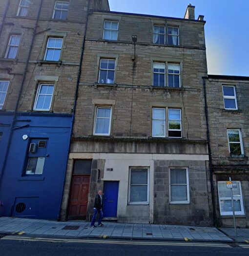 1 Bedroom Flat To Rent In Canonmills, Edinburgh, EH3