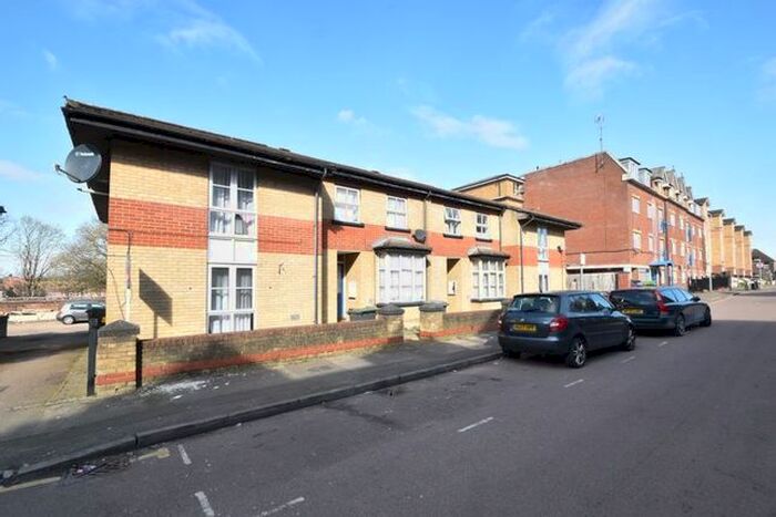 1 Bedroom Maisonette To Rent In Grove Road, Luton, LU1