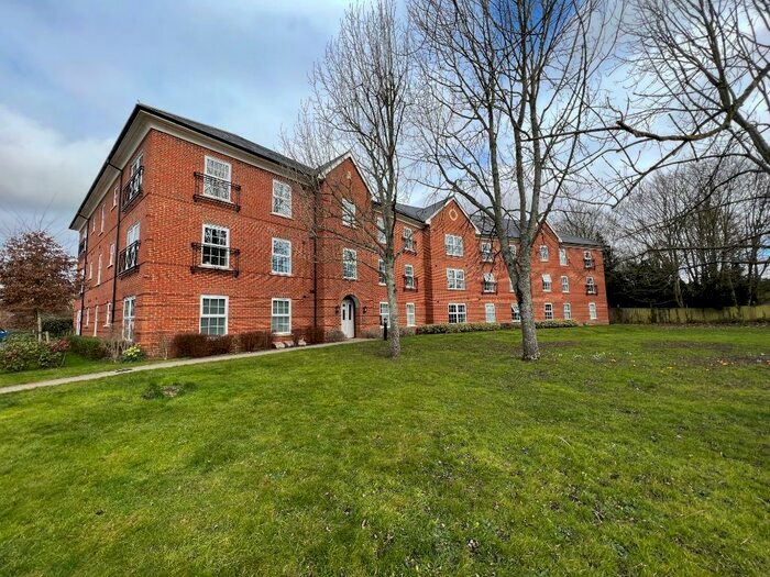 2 Bedroom Flat To Rent In Brick Lane, Romsey, SO51