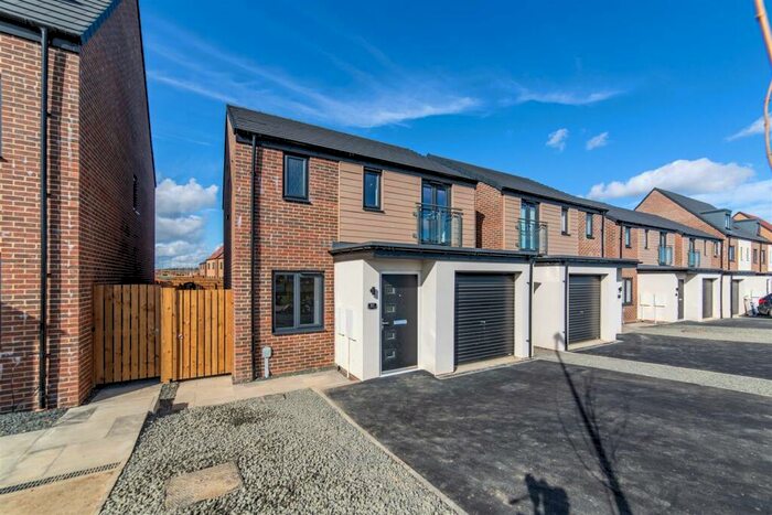 3 Bedroom Detached House To Rent In Poppy Place, The Maples, Great Park, NE13