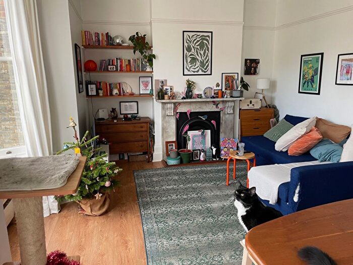 1 Bedroom Flat To Rent In Lady Margaret Road, London, N19