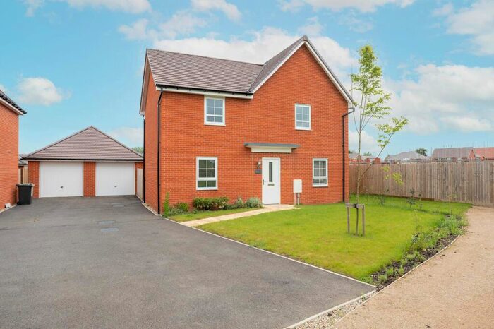 4 Bedroom Detached House For Sale In Fairhead Way, Watton, IP25