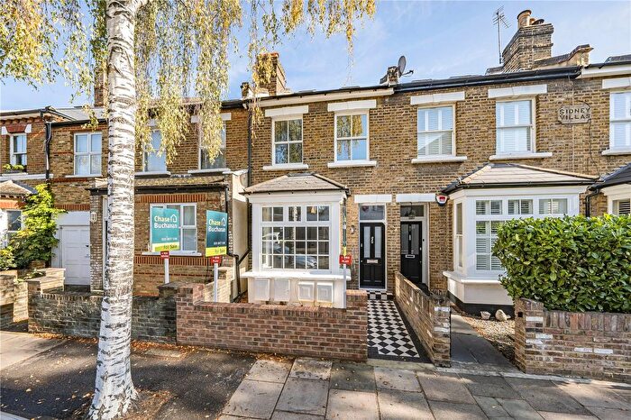 1 Bedroom Flat For Sale In Church Road, Teddington, TW11