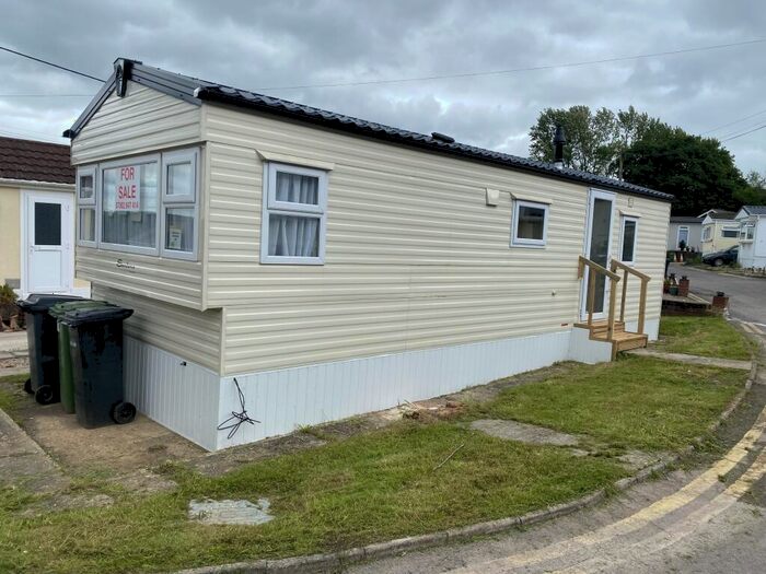 2 Bedroom Property To Rent In Hillview Manor Park, Fair Oak, SO50