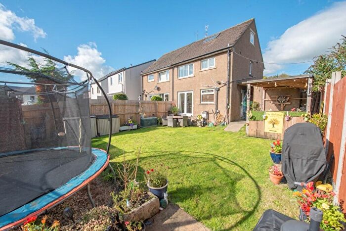 3 Bedroom Semi-Detached House For Sale In Black Abbey Lane, Glusburn, BD20
