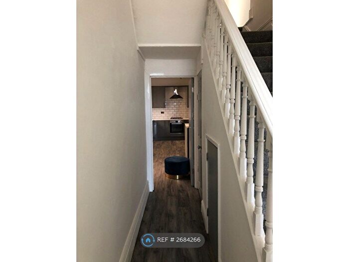 9 Bedroom Terraced House To Rent In Bryn Road, Brynmill, Swansea, SA2