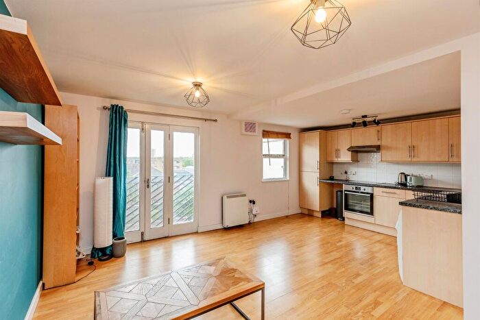 2 Bedroom Apartment For Sale In Waterloo Road, Old Market, Bristol, BS2