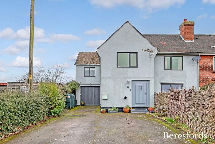 4 Bedroom Semi-Detached House For Sale In School Villas, Broxted, CM6