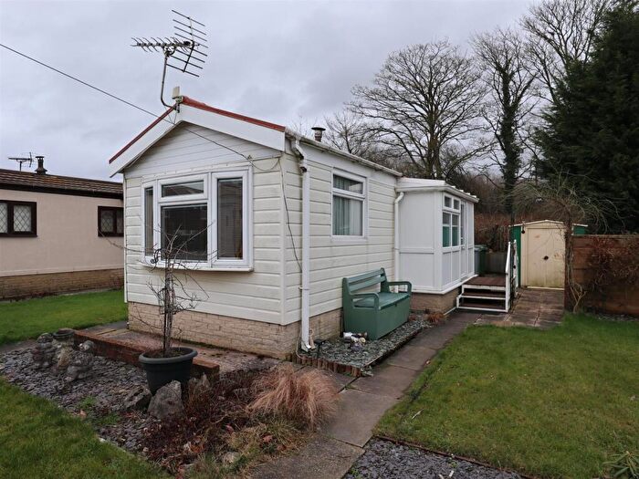 1 Bedroom Park Home For Sale In Bosley, Macclesfield, SK11