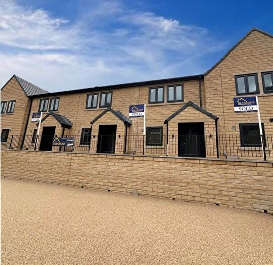 3 Bedroom End Of Terrace House For Sale In Burnley Road, Todmorden, OL14