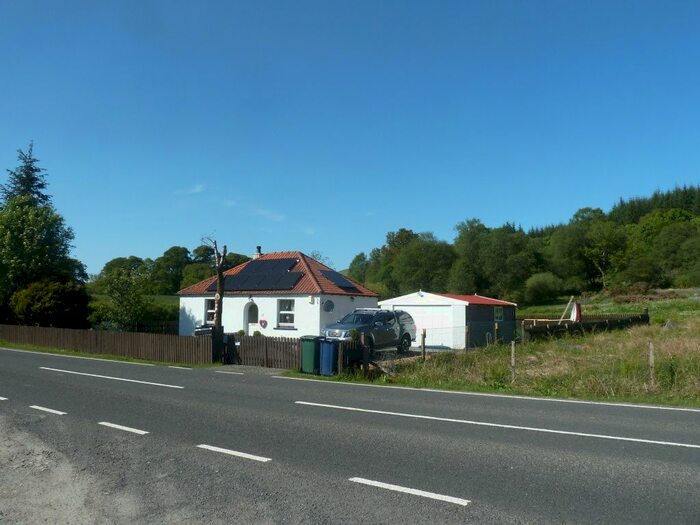 2 Bedroom Detached Bungalow For Sale In Alderburn Main Road Balliemeanoch, Glenbranter Strachur, PA27