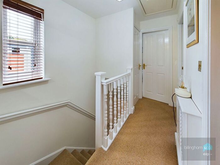 3 Bedroom End Of Terrace House For Sale In Crystal Gardens, Kinver, DY7