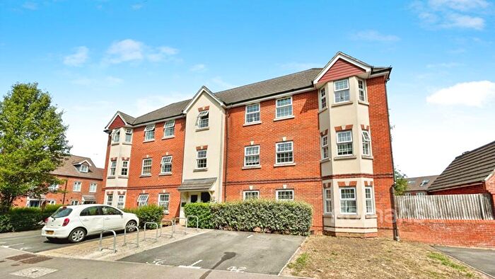 2 Bedroom Apartment For Sale In Hills Way, Bramley, Tadley, RG26