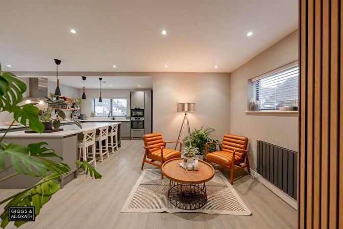 4 Bedroom Detached House For Sale In Hawkes Lane, Needingworth, St. Ives, Cambridgeshire, PE27